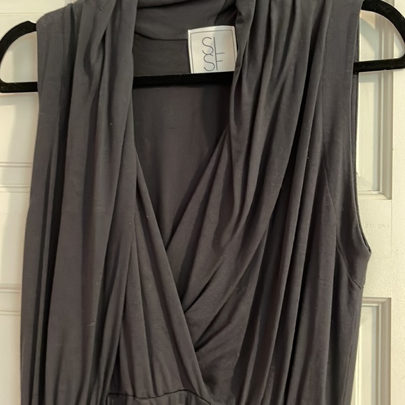 Sarah Liller SF Dress - Picture 3 of 8